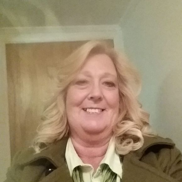 Meet your Posher, Lolla - Picture 1 of 1